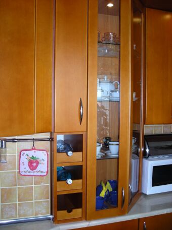 Kliknij aby powikszyc | meblo, producent mebli, meble azienkowe, meble kuchenne, szafy, garderoby, meble warszawa
